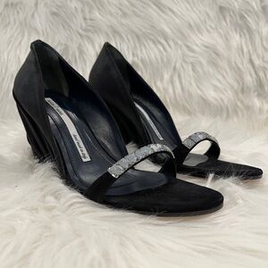 DUSICA SACKS Kotur Leather Black Satin Crystal Detail Peep-Toe Wedge Heel Italy
